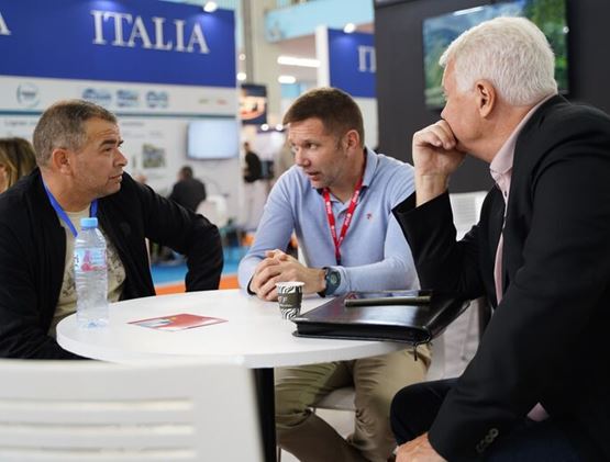 Business meeting à Djazagro