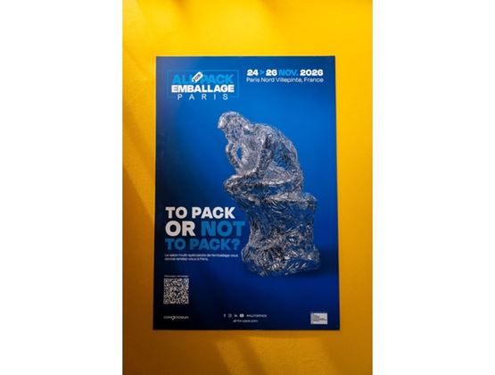 Affiche All for Pack Emballage Paris 2026 sur fond jaune, avec une sculpture argentée inspirée du Penseur et le slogan « To pack or not to pack? ».