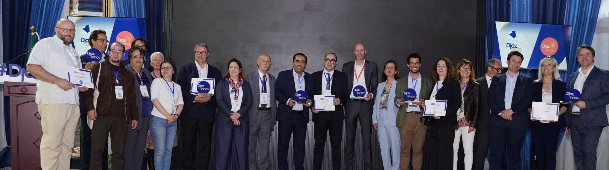 Group photo of winners and organizers during the Djaz’Innov award ceremony.